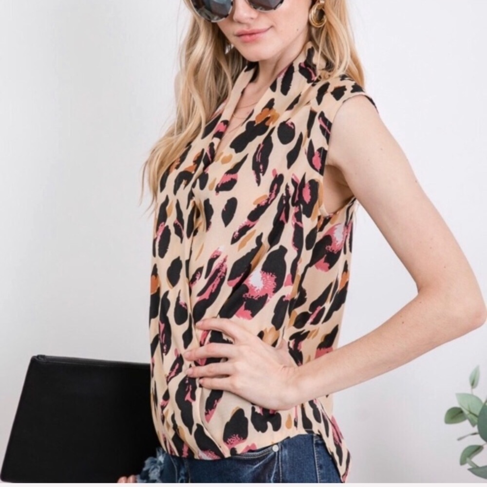 𝅺HOLIDAY Blouse Print Blouse Sleeveless  | Size S-M-L